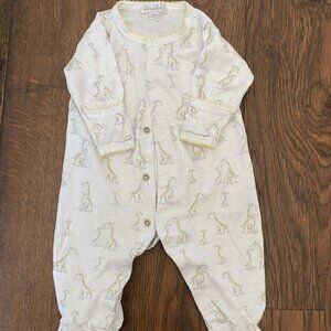 Kissy Kissy, Newborn